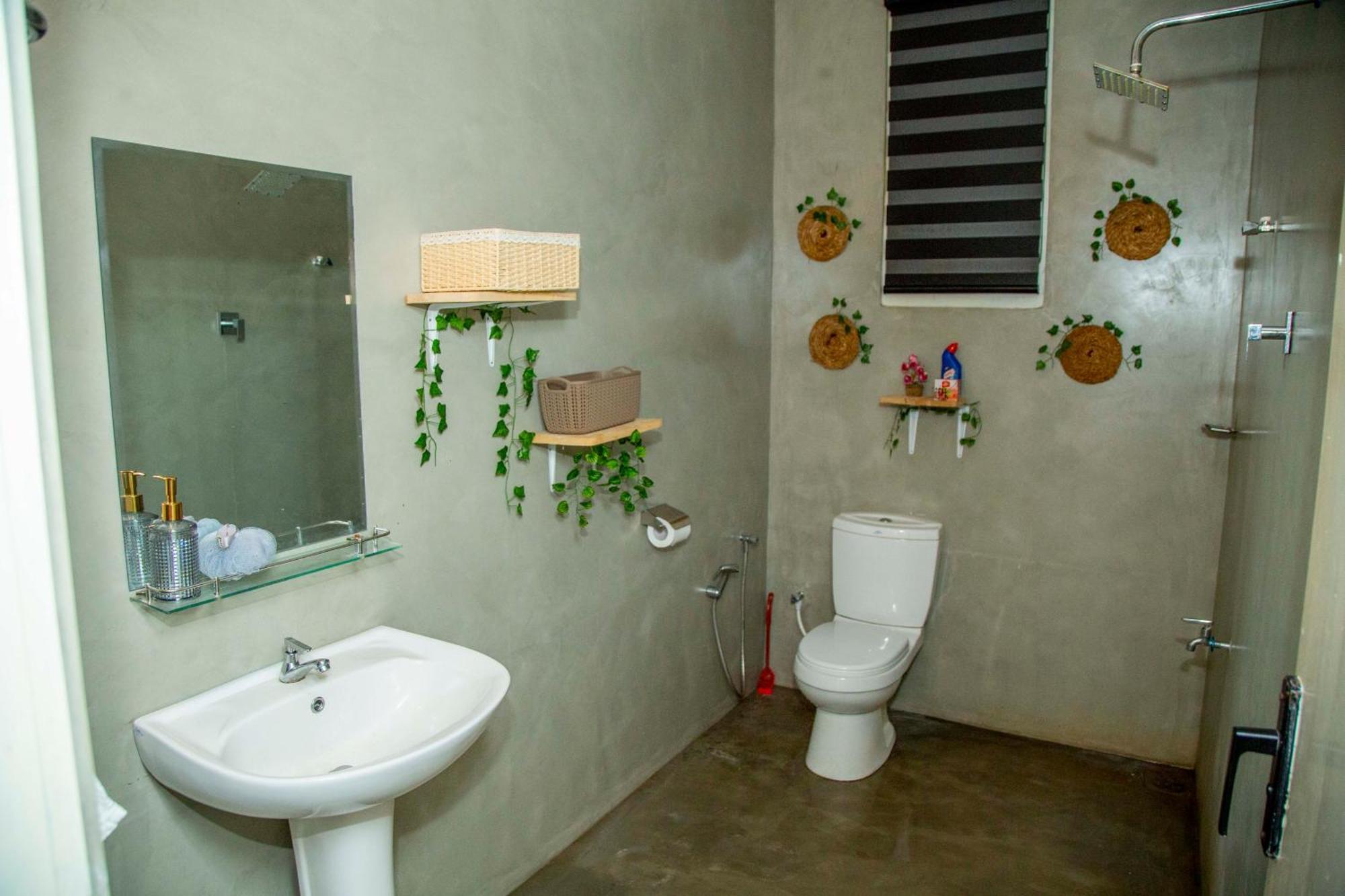 Villa Tropical Oasis บาลาปิตียา ภายนอก รูปภาพ