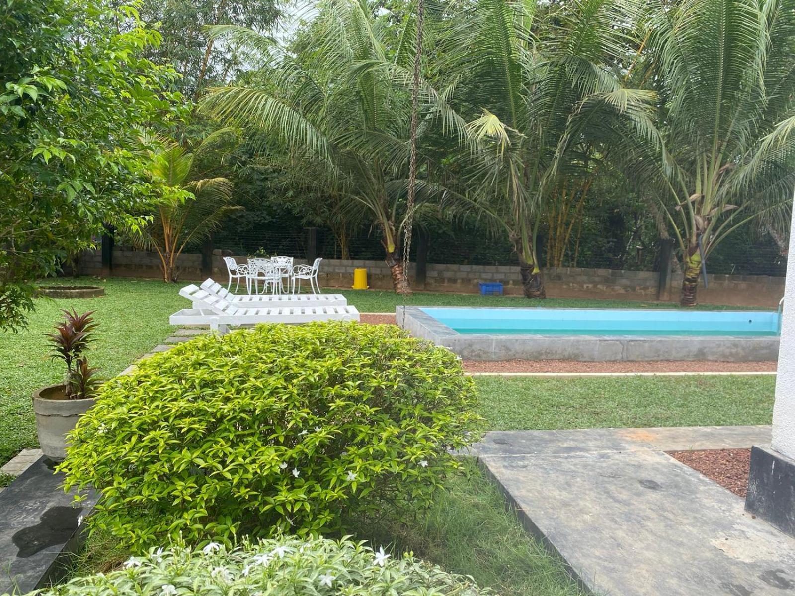 Villa Tropical Oasis บาลาปิตียา ภายนอก รูปภาพ