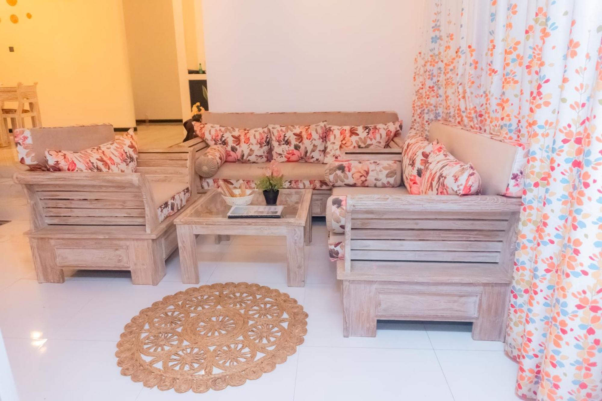Villa Tropical Oasis บาลาปิตียา ภายนอก รูปภาพ