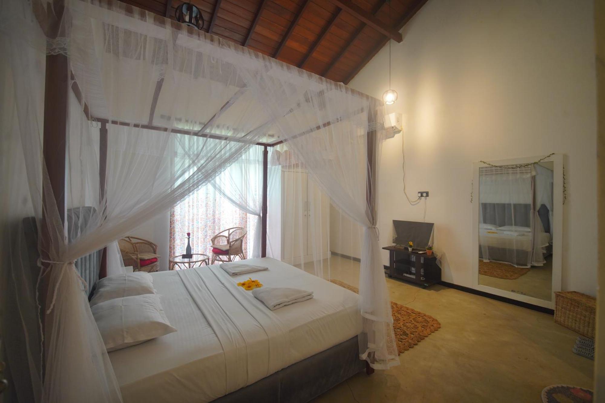 Villa Tropical Oasis บาลาปิตียา ภายนอก รูปภาพ